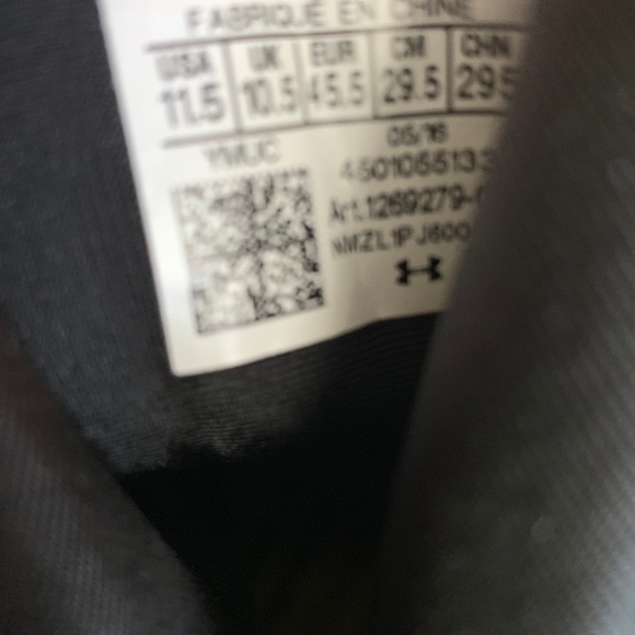 Basketball shoes - Picture 5 of 5